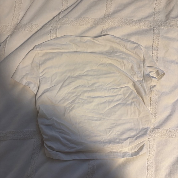 TNA Ruched Crop Tee – Size S (White) - Picture 2 of 3